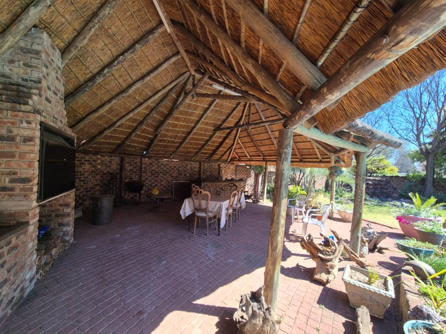 4 Bedroom Property for Sale in Bishops Bay Free State